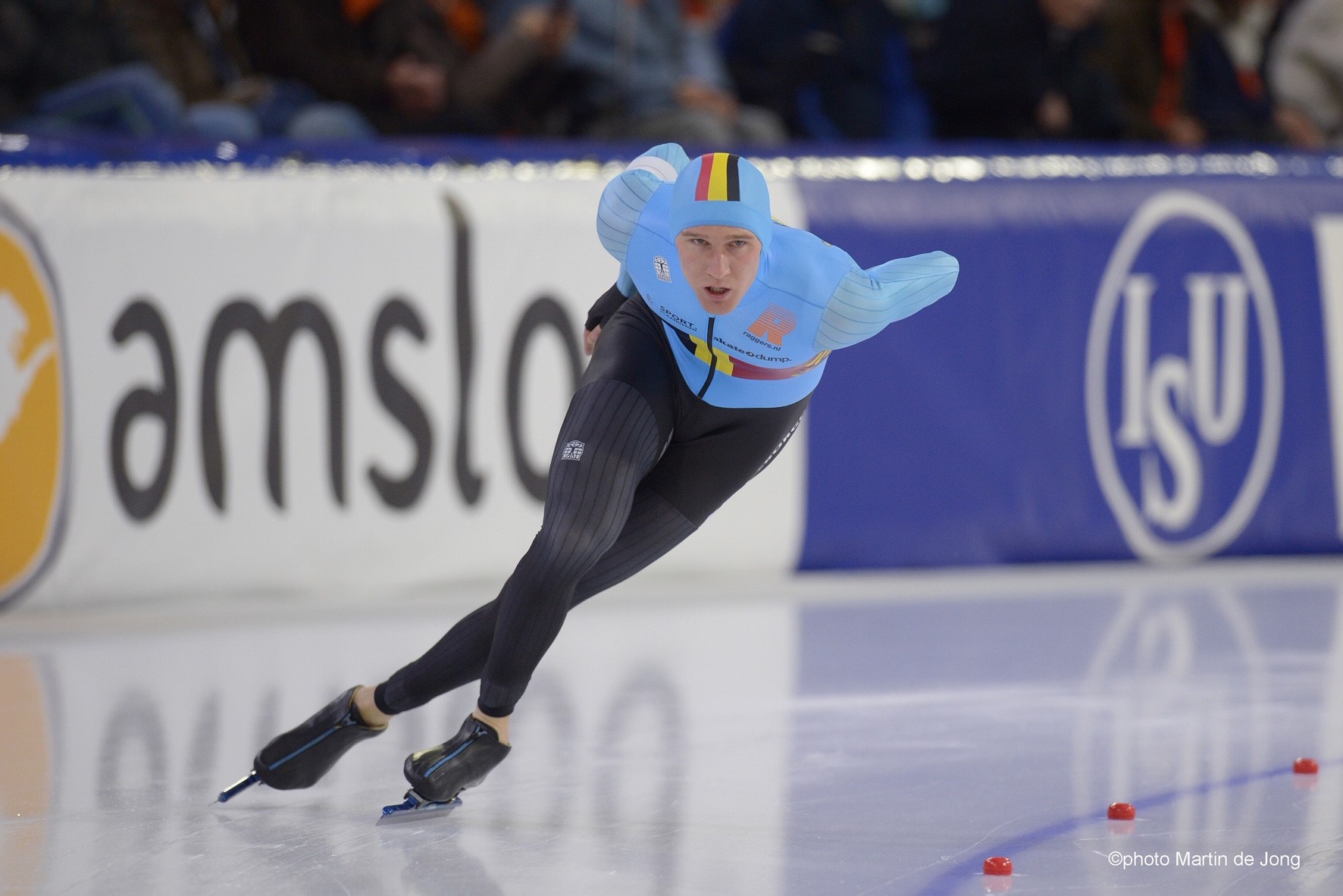 Vierde plaats voor Mathias, eindoverwinning massastart voor Bart 